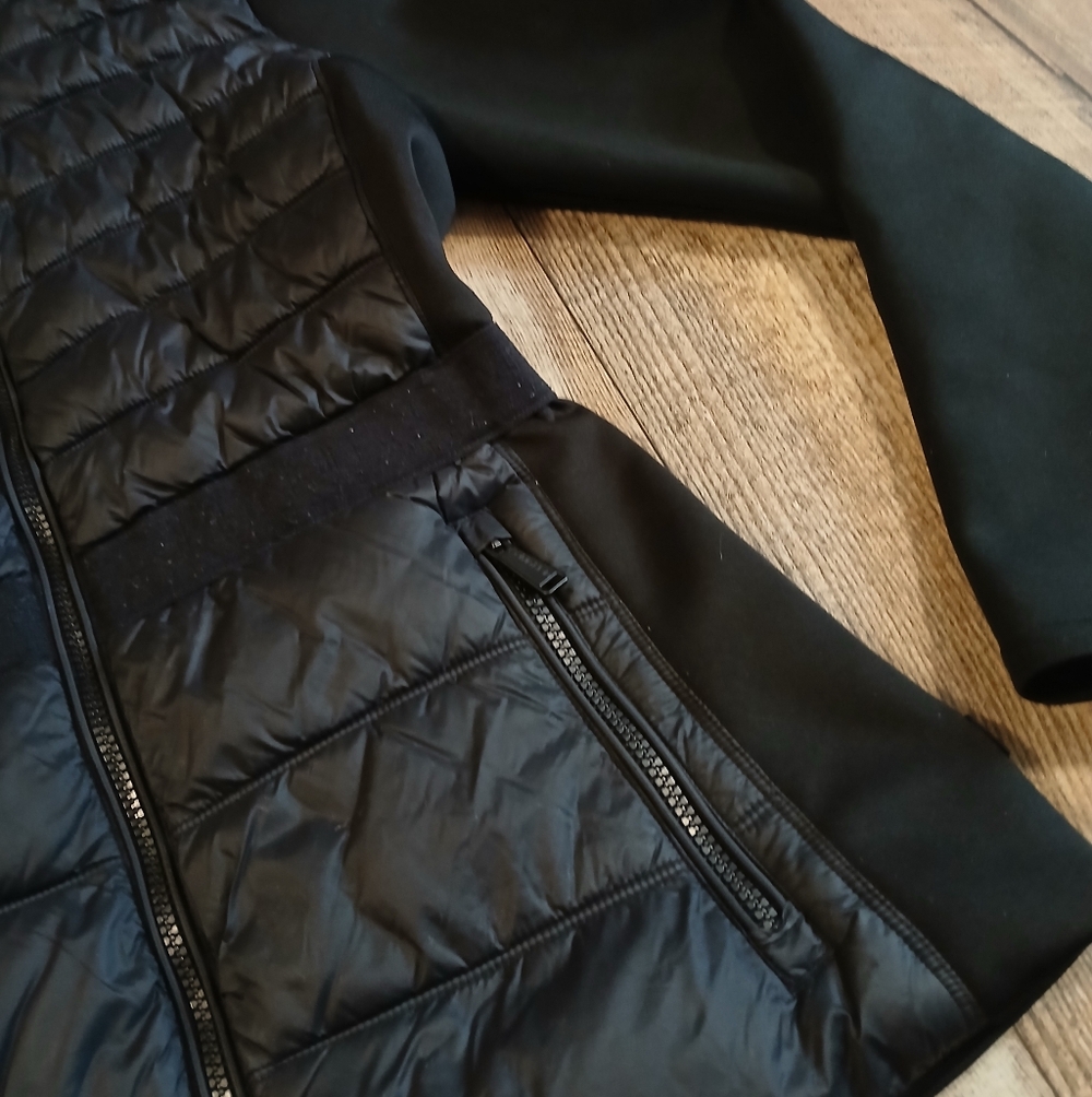 Calvin Klein Black Quilted Hooded Puffer Jacket - Picture 2 of 8